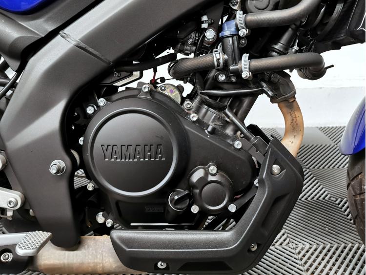 YAMAHA XSR 125 - 1ERE MAIN - XSR125