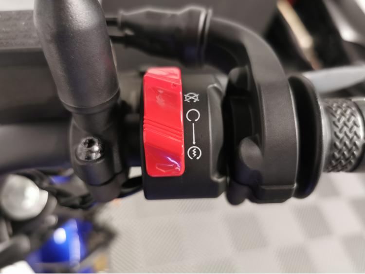 YAMAHA XSR 125 - 1ERE MAIN - XSR125
