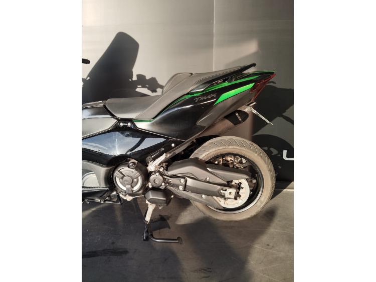 YAMAHA T-MAX 560 TECH MAX