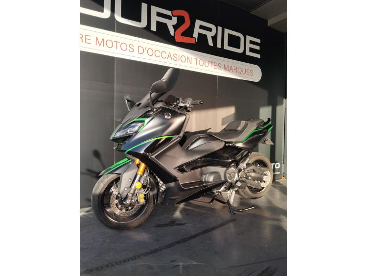 YAMAHA T-MAX 560 TECH MAX