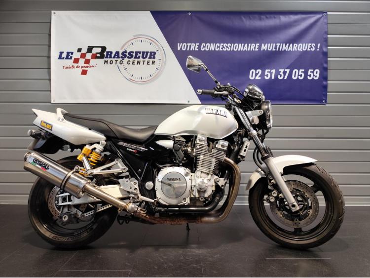 YAMAHA XJR 1300