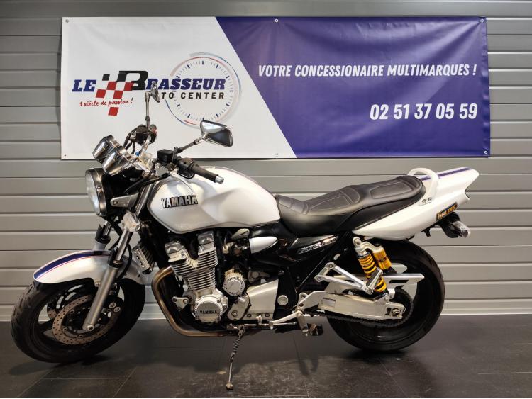 YAMAHA XJR 1300
