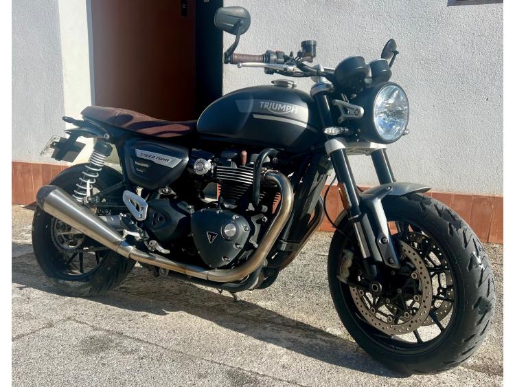 TRIUMPH SPEED TWIN 1200