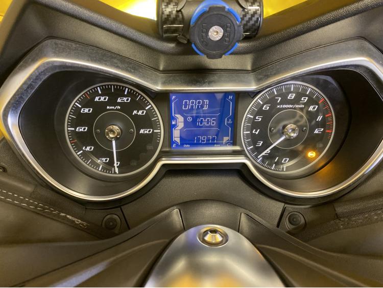 YAMAHA X-MAX 125 IRON MAX