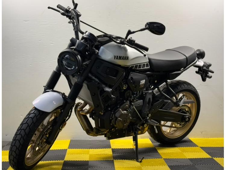 YAMAHA XSR 700  LEGACY  35kW