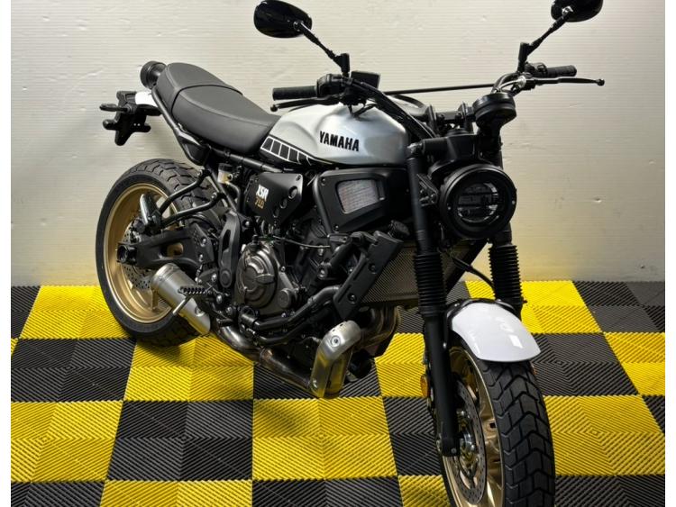 YAMAHA XSR 700  LEGACY  35kW
