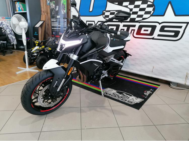 CF MOTO 800 NK Advanced 2025 pour 156.21€/mois chez DSN MOTOS 33
