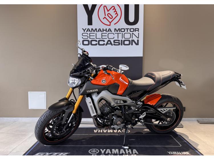 YAMAHA MT-09 garantie 12 mois