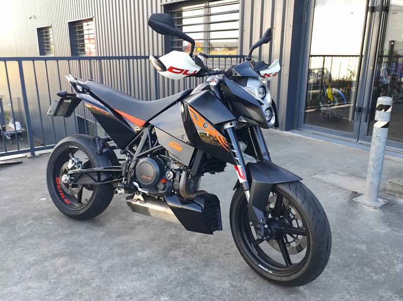 KTM 690 DUKE