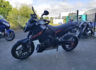 KTM 690 DUKE
