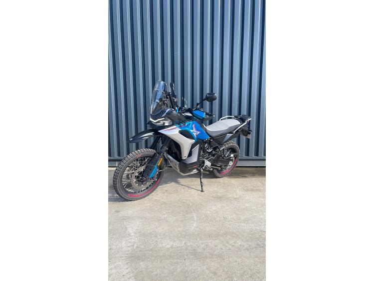 CF MOTO MT 800 X