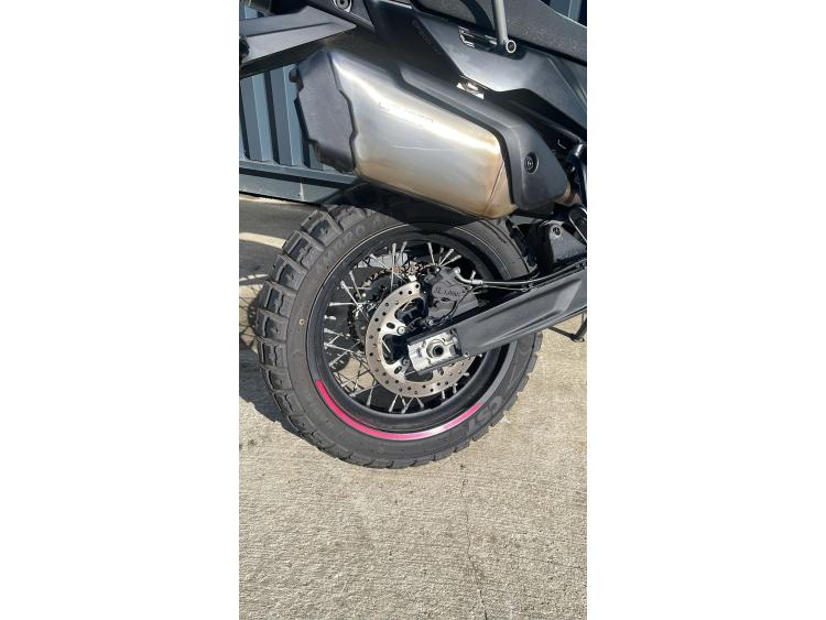 CF MOTO MT 800 X