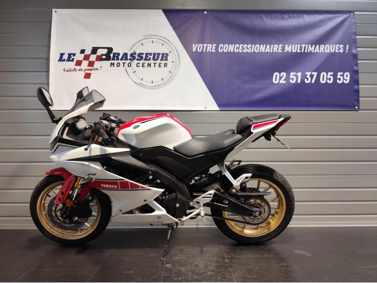 YAMAHA YZF-R 125 ABS A1