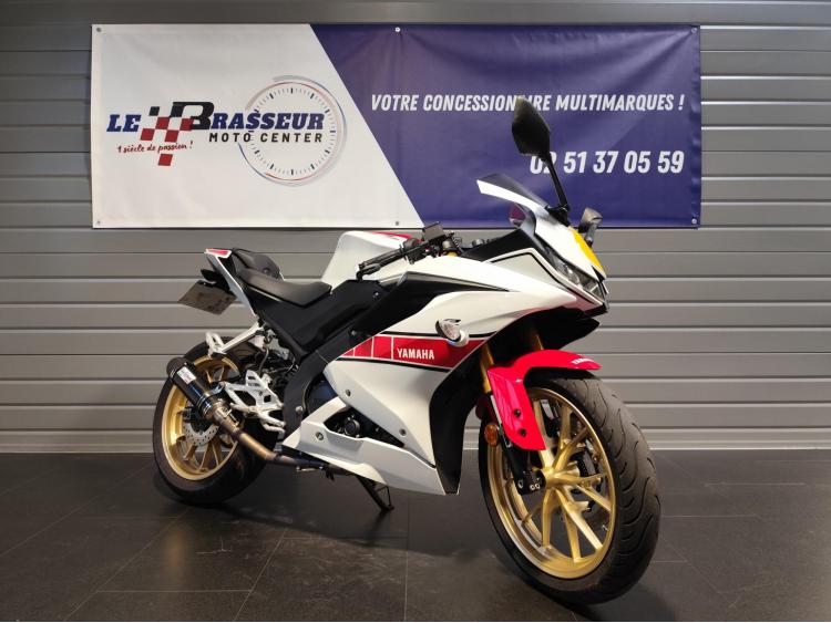 YAMAHA YZF-R 125 ABS A1