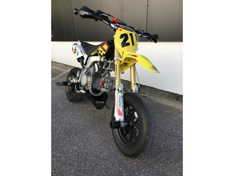 YCF 150 SUPERMOTARD