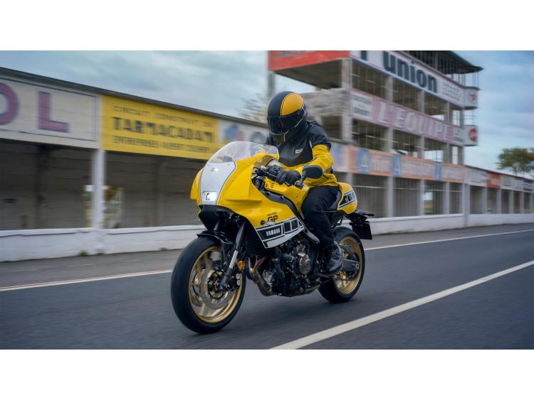 YAMAHA XSR 900 GP