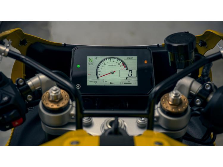 YAMAHA XSR 900 GP