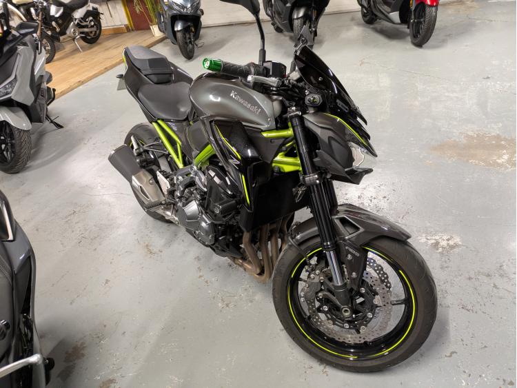 KAWASAKI Z 900
