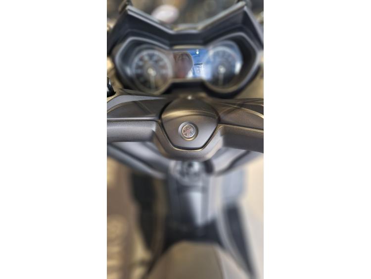 YAMAHA XMAX 125 garantie 12 mois