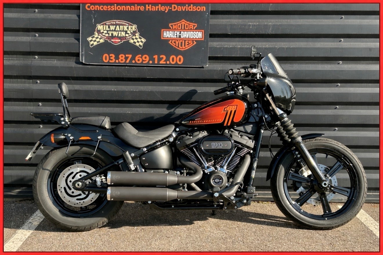 HARLEY-DAVIDSON SOFTAIL STREET BOB 1868