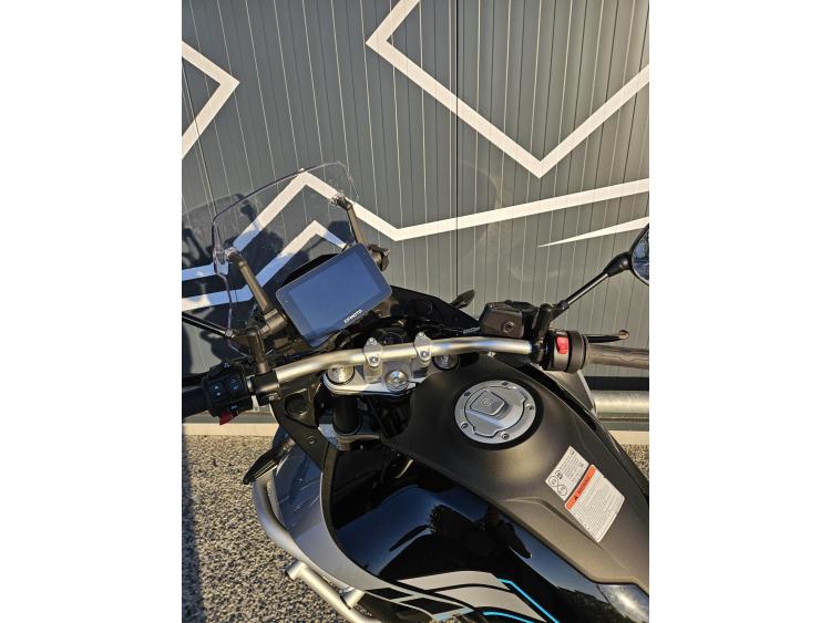 CF MOTO 800 MT