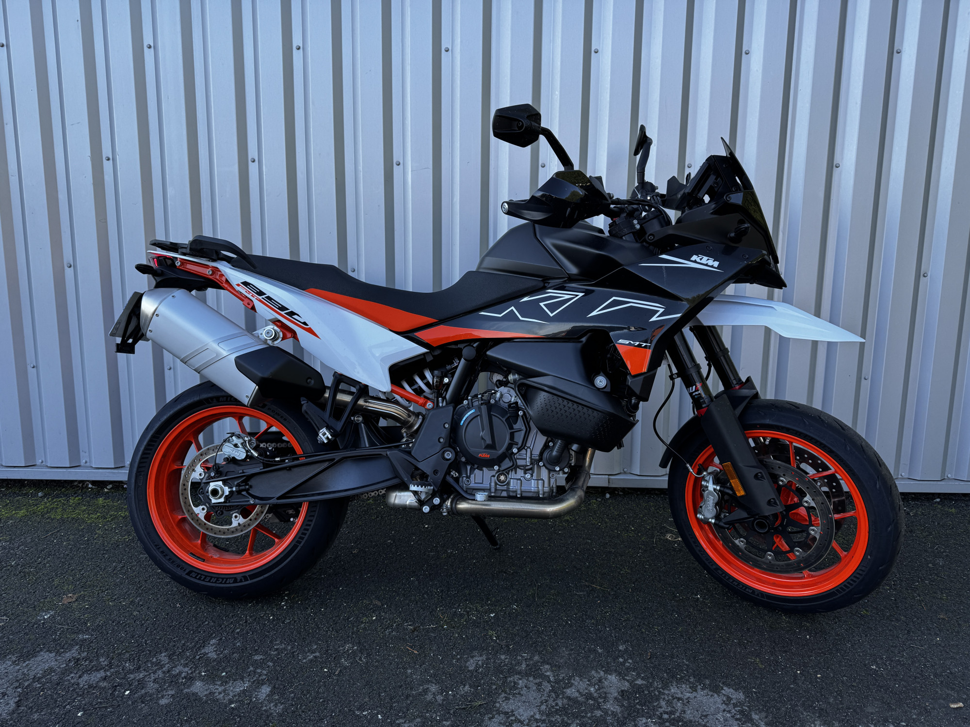 KTM 890 SMT