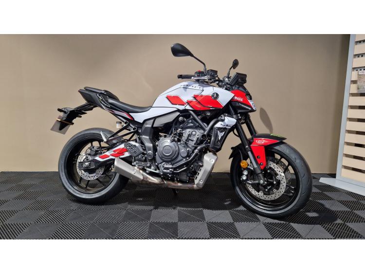 YAMAHA MT-07