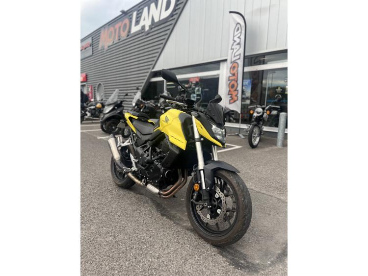HONDA CB 750 HORNET