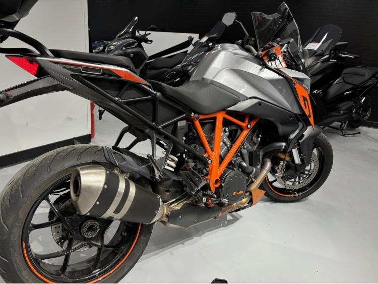 KTM 1290 SUPER DUKE GT