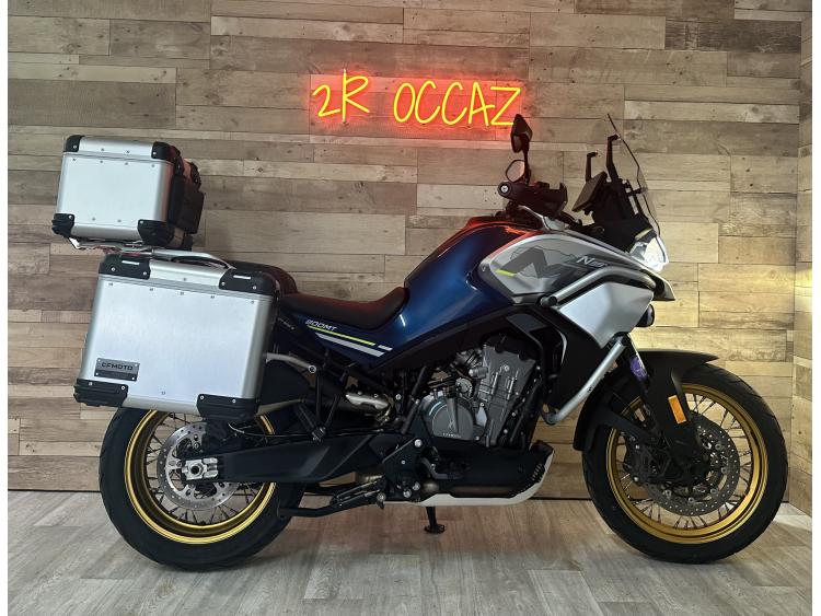 CF MOTO 800 MT