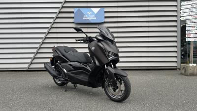 YAMAHA XMAX 125 TECH MAX +