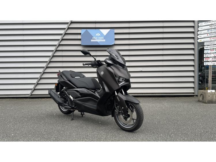 YAMAHA XMAX 125 TECH MAX +