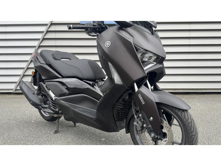YAMAHA XMAX 125 TECH MAX +