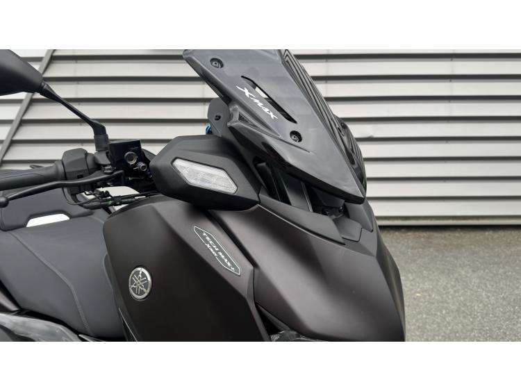YAMAHA XMAX 125 TECH MAX +