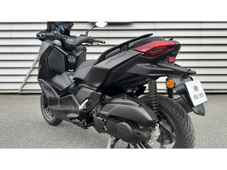 YAMAHA XMAX 125 TECH MAX +