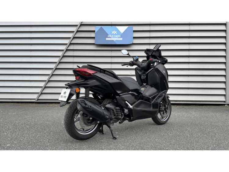 YAMAHA XMAX 125 TECH MAX +