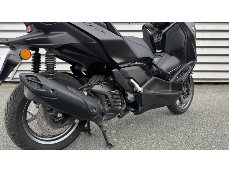 YAMAHA XMAX 125 TECH MAX +