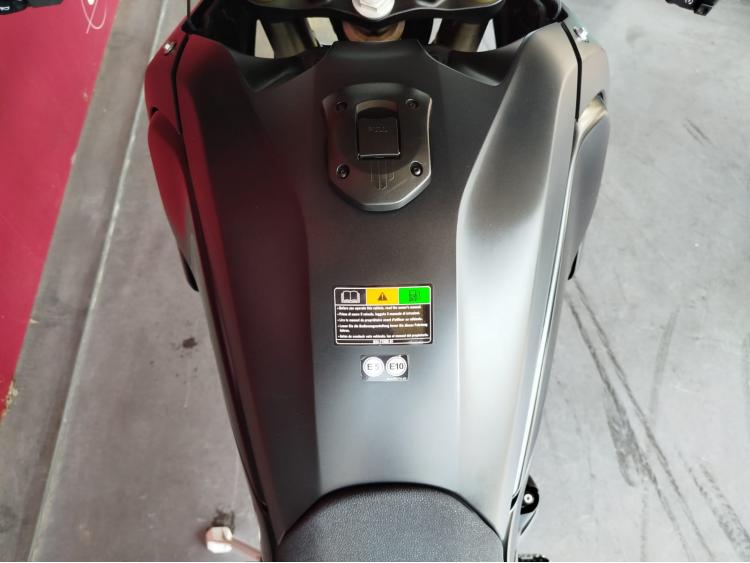 YAMAHA TENERE 700 + EQUIPEMENTS