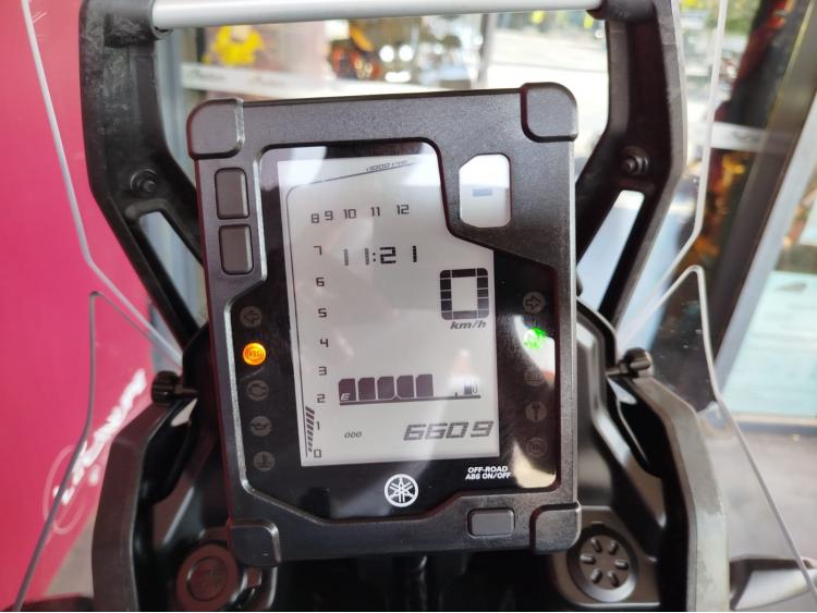 YAMAHA TENERE 700 + EQUIPEMENTS
