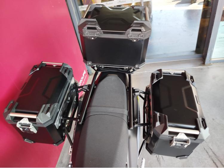 YAMAHA TENERE 700 + EQUIPEMENTS