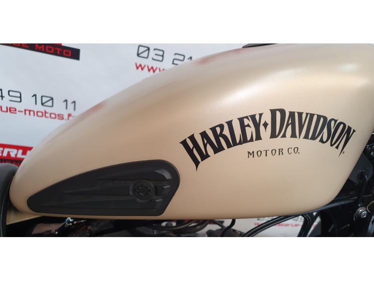 HARLEY-DAVIDSON SPORTSTER IRON 883