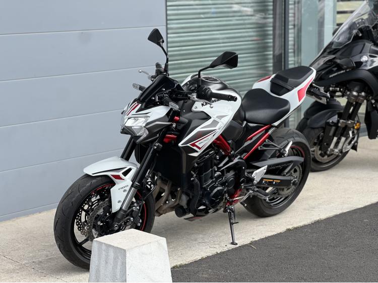 KAWASAKI Z 900