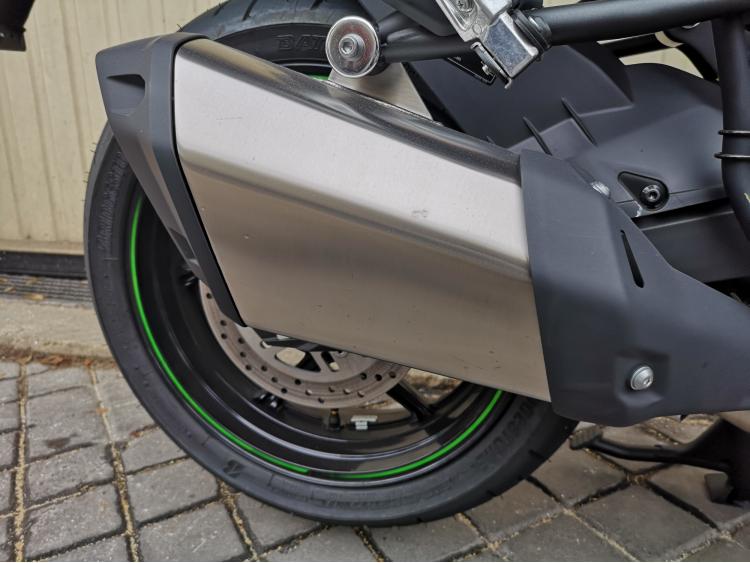 KAWASAKI VERSYS 1100 SE 