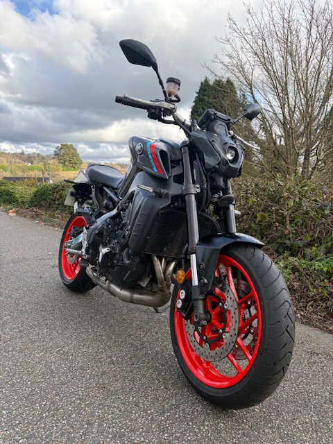 YAMAHA MT-09