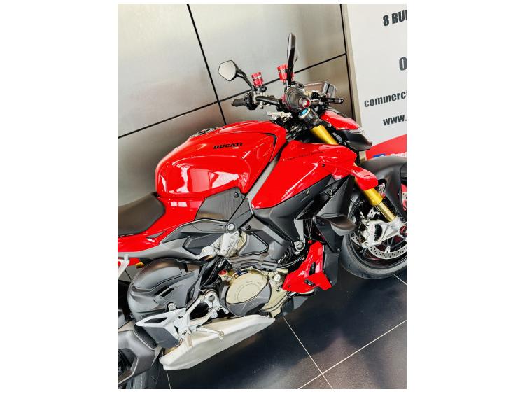 DUCATI STREETFIGHTER V4S NOMBREUSES OPTIONS