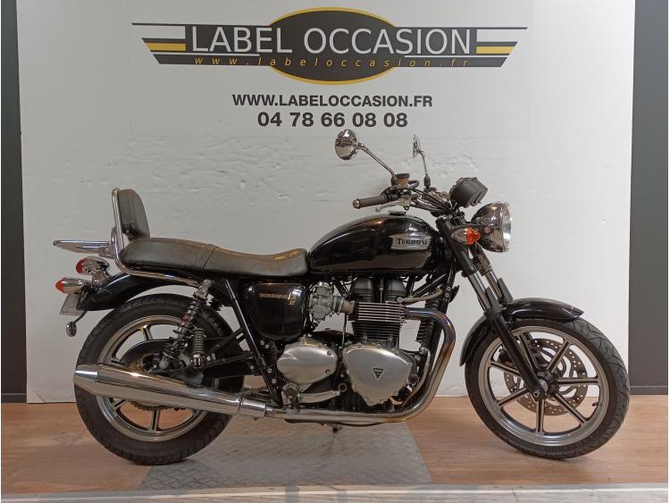 TRIUMPH BONNEVILLE 865 SE