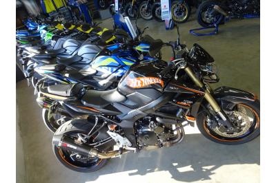 SUZUKI GSR 750 HotWheels