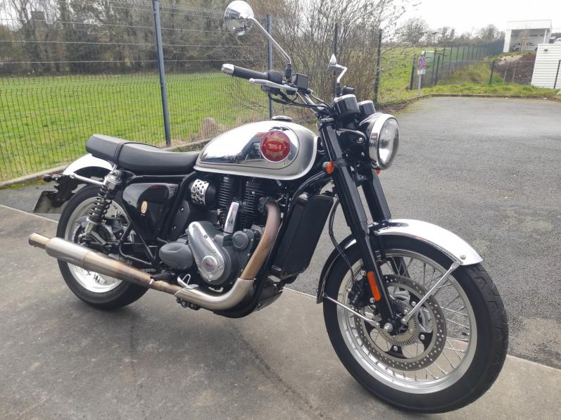 BSA GOLDSTAR 650