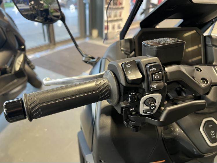 YAMAHA XP T-MAX 560 TECH MAX 2023