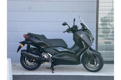 YAMAHA XMAX 300 Tech Max